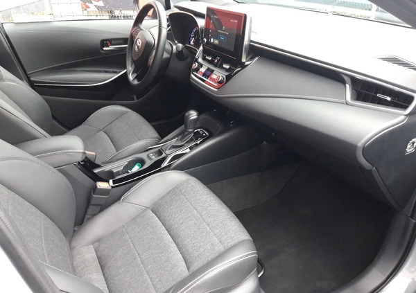 Toyota Corolla cena 129900 przebieg: 13842, rok produkcji 2022 z Czchów małe 232